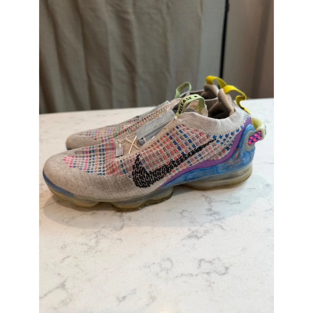 Nike Air Vapormax 2020 FK Pure Platinum Multi Color Flyknit CJ6741-001 Lock Sz 6